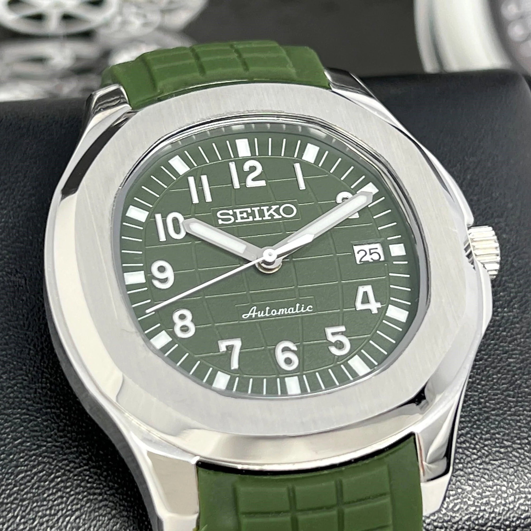 SeikoMod Aquanaut Green